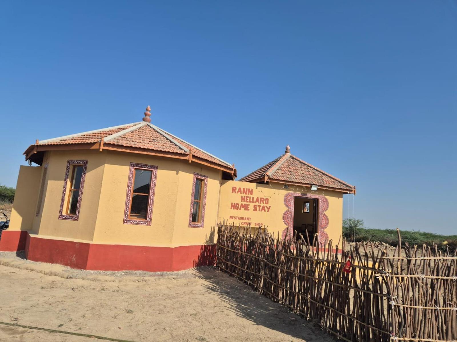 Rann Hellaro Homestay Bhuj Bagian luar foto