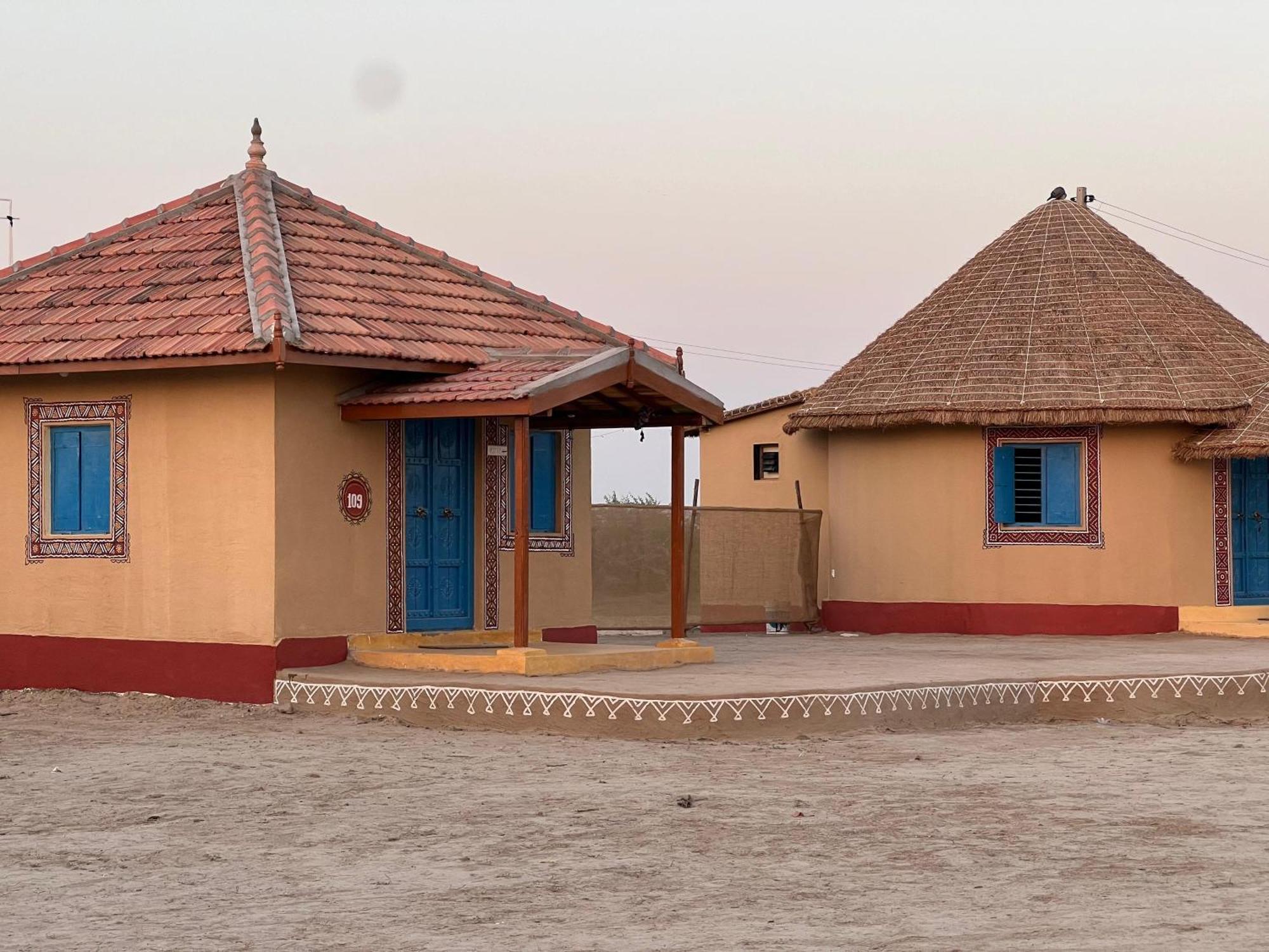 Rann Hellaro Homestay Bhuj Bagian luar foto