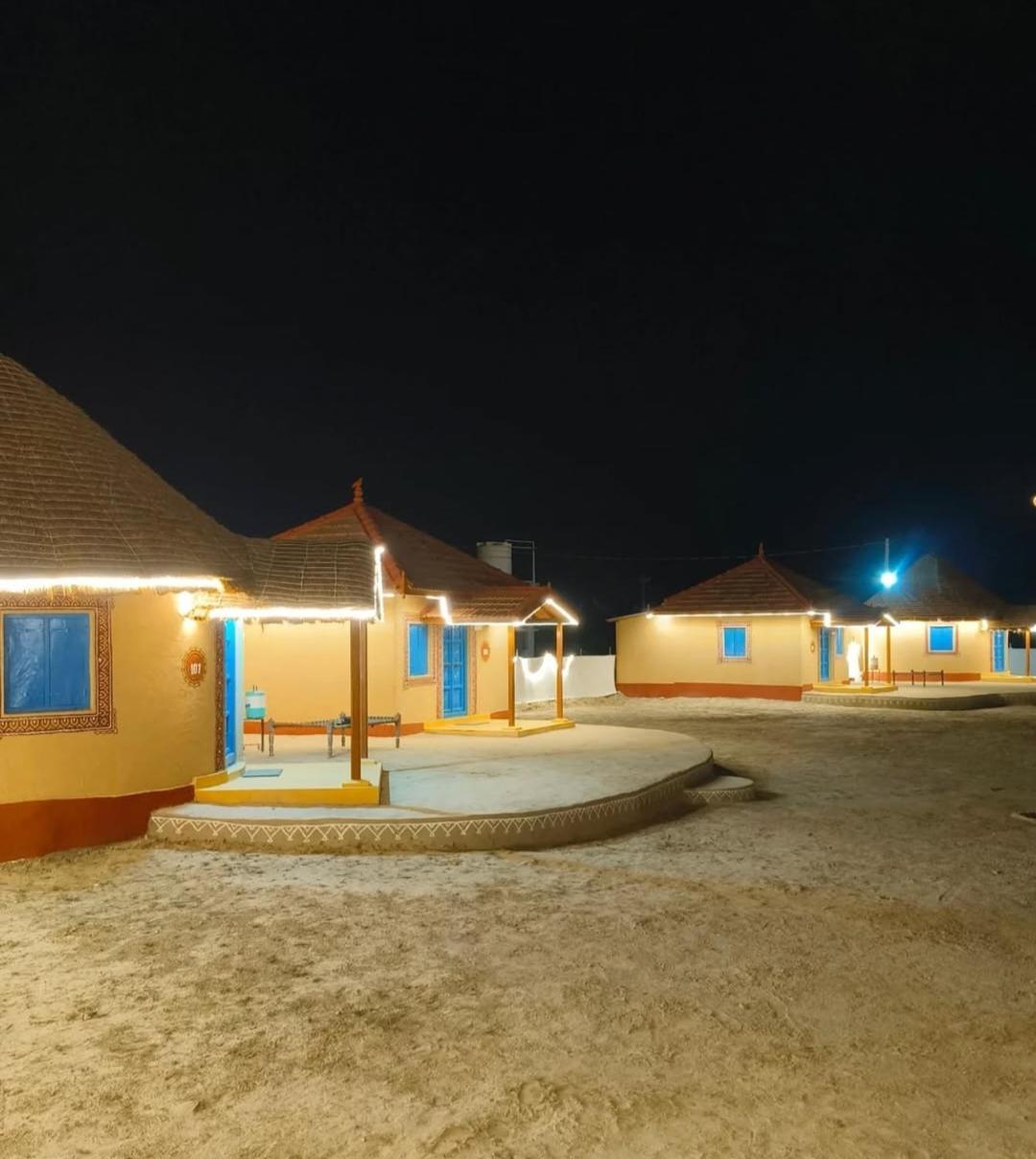 Rann Hellaro Homestay Bhuj Bagian luar foto