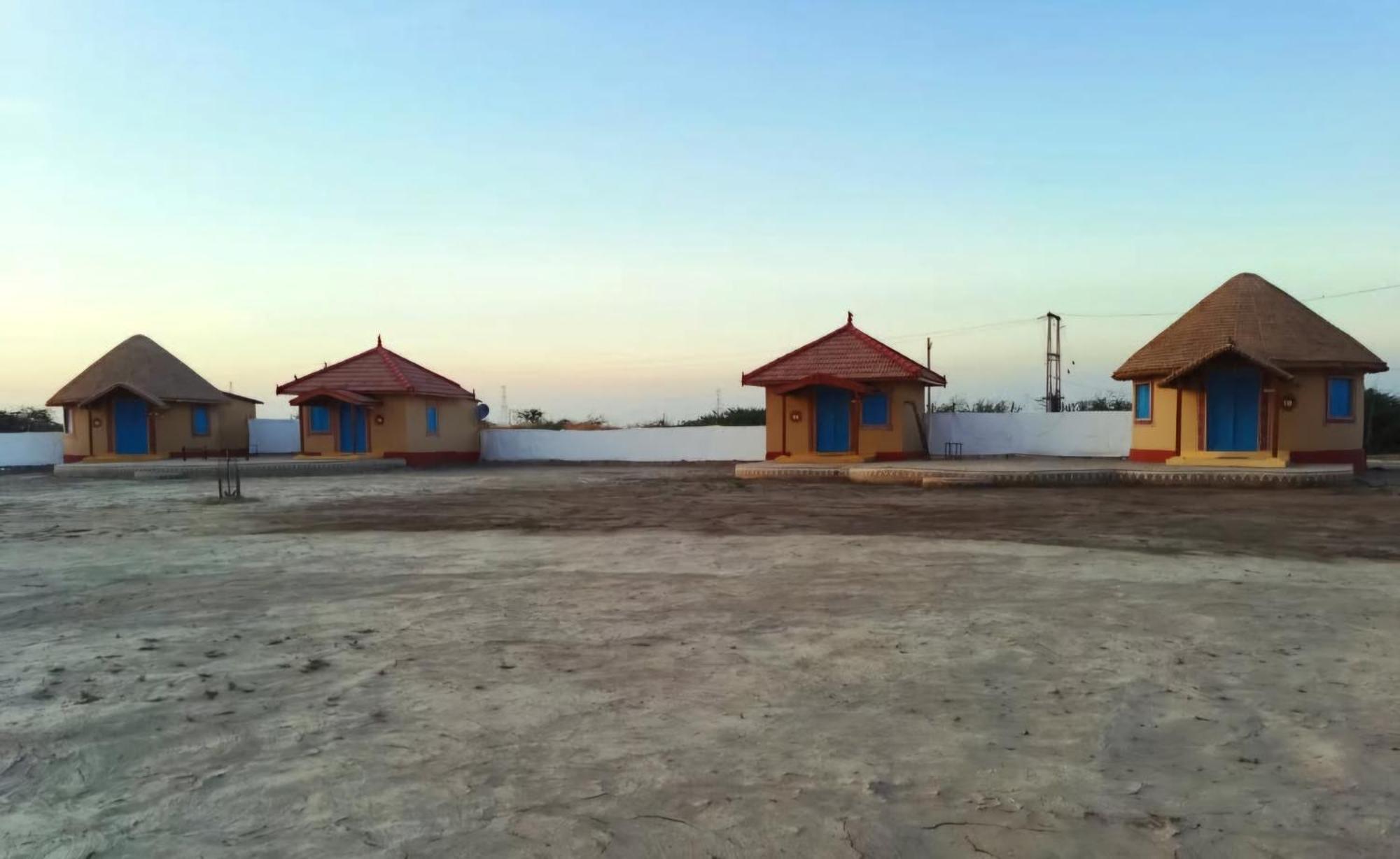 Rann Hellaro Homestay Bhuj Bagian luar foto