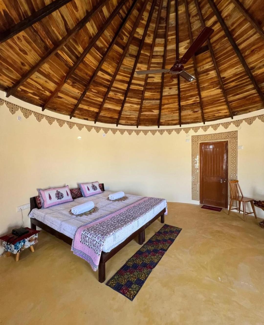 Rann Hellaro Homestay Bhuj Bagian luar foto
